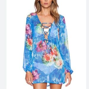 Beach Bunny TÚNICA PLAYERA WAVE LENGTHS Water & Floral | REVOLVE